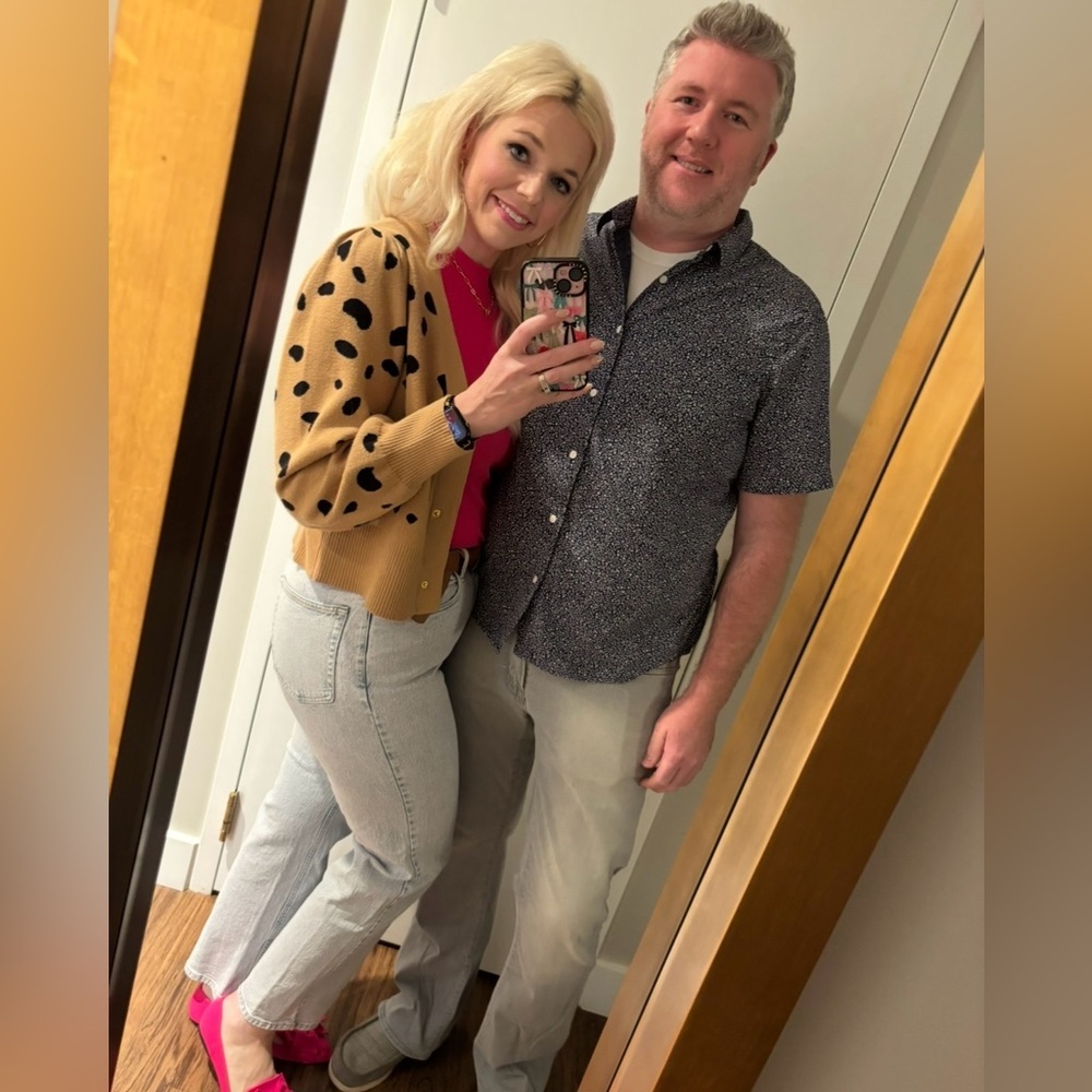 AbbyCatherine is LIVE! Share Show Happening Now! 😍🎀 - Picture 4 of 16